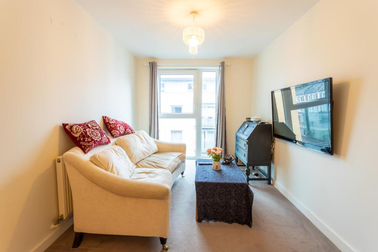 Amazing Modern 2 Bedroom Flat In Greenwich For 4 People Лондон Экстерьер фото